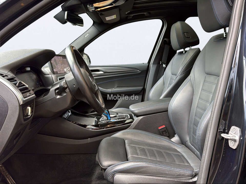 BMW iX3 2023
