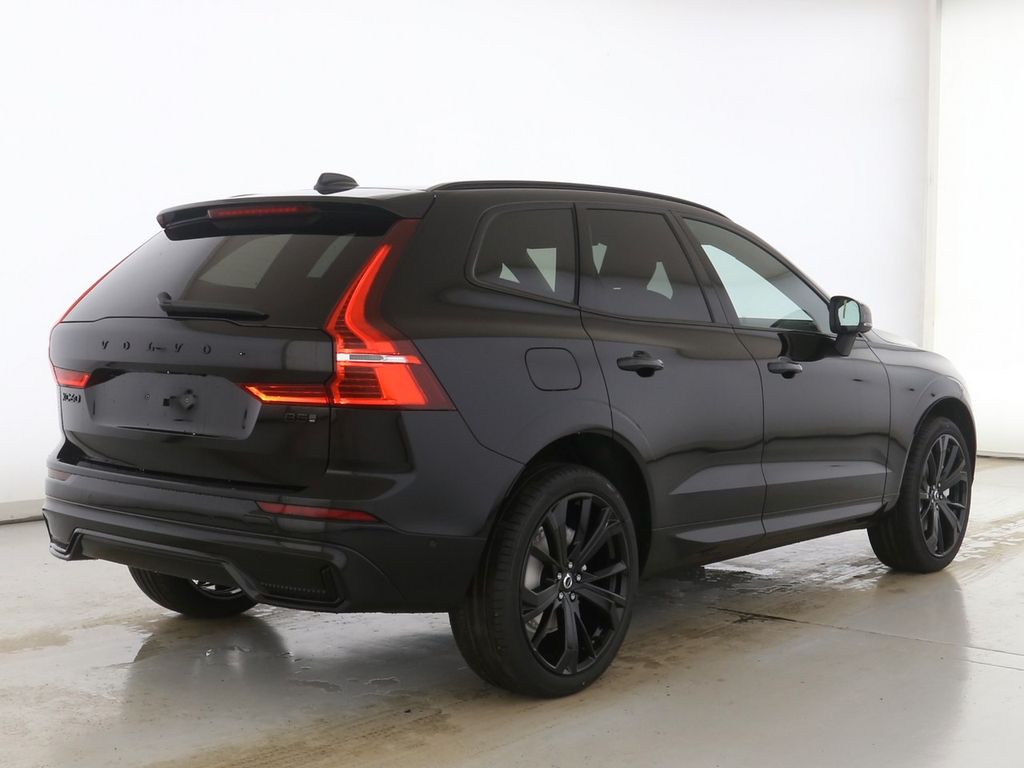 Volvo XC60 2025