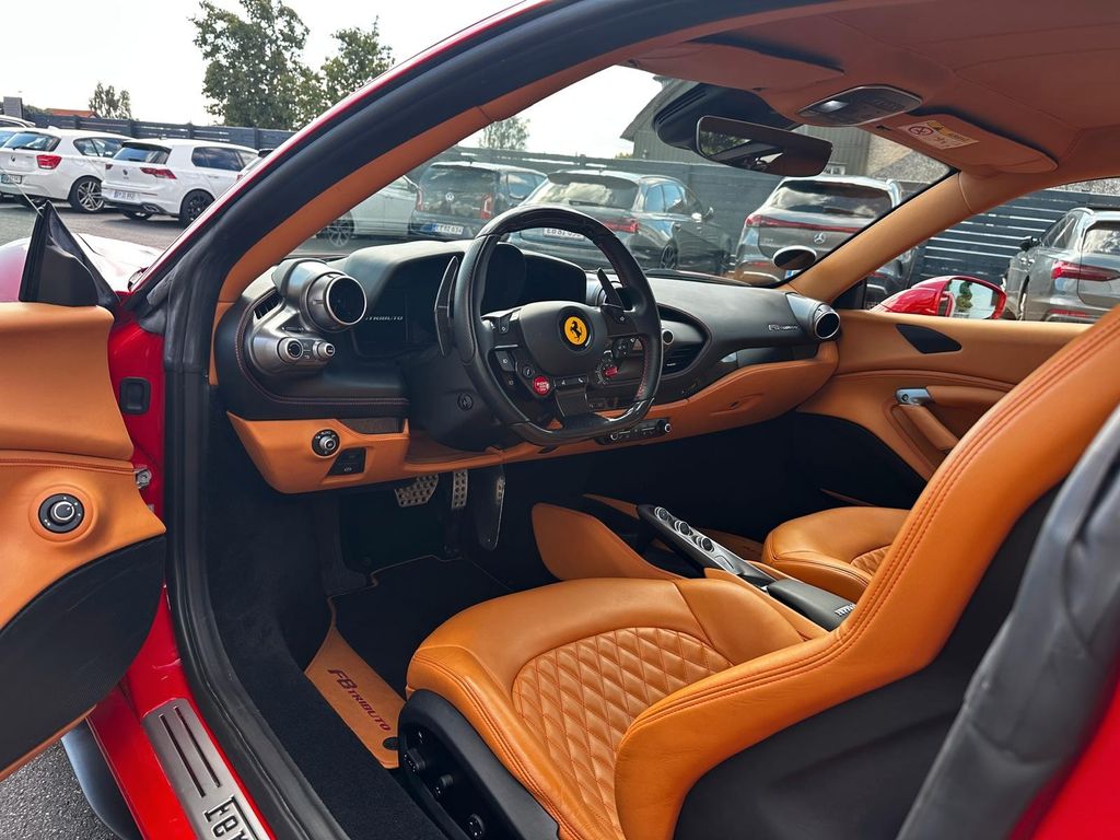 Ferrari F8 2020