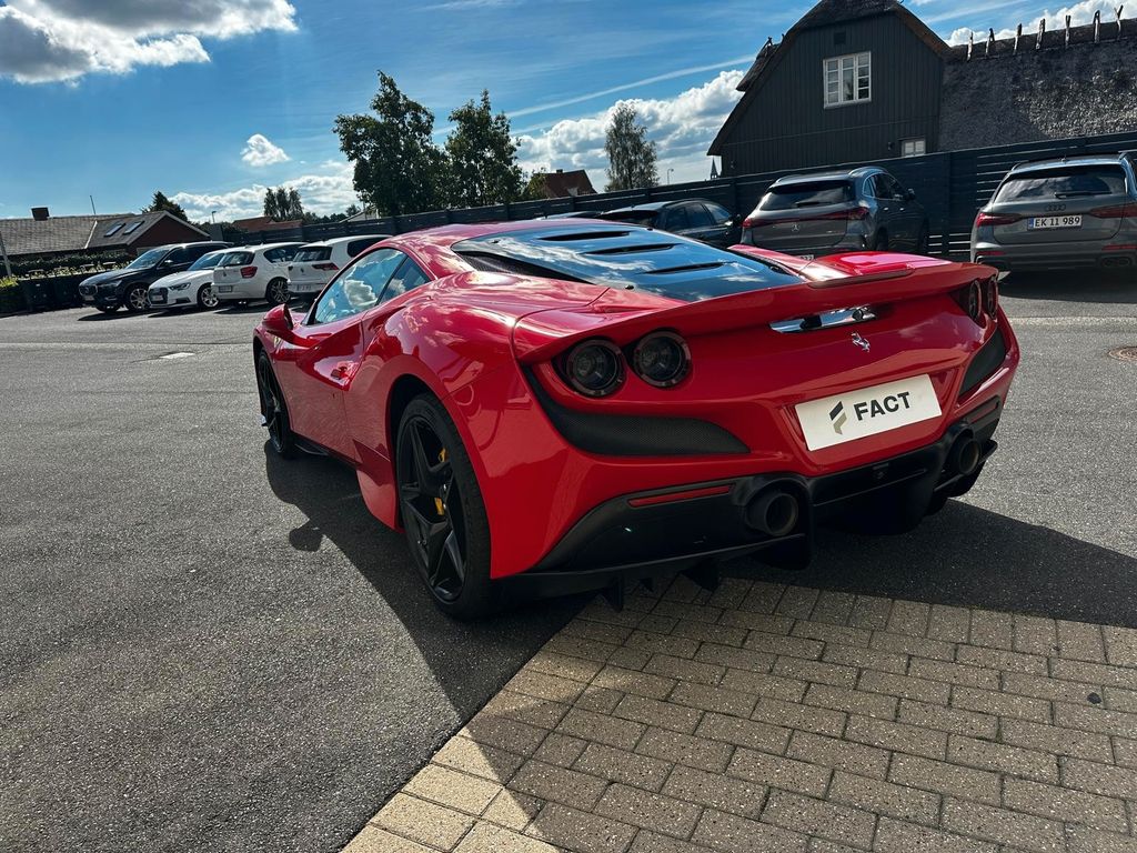 Ferrari F8 2020