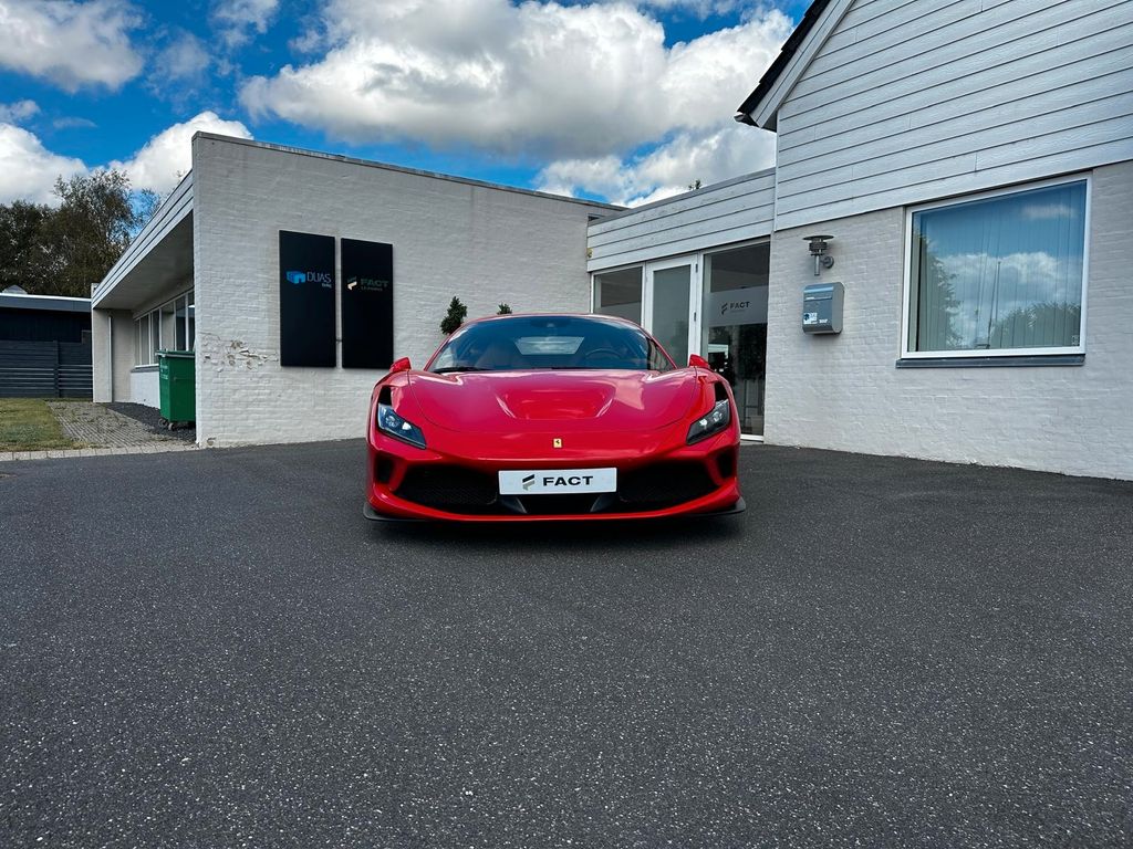 Ferrari F8 2020