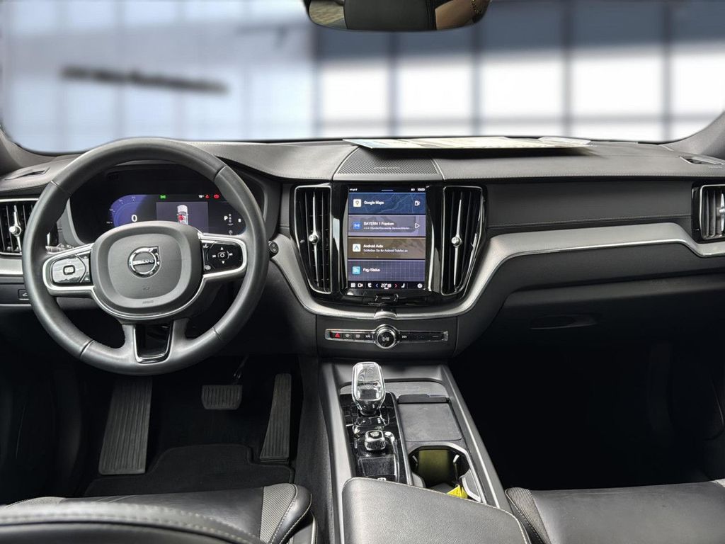 Volvo XC60 2022