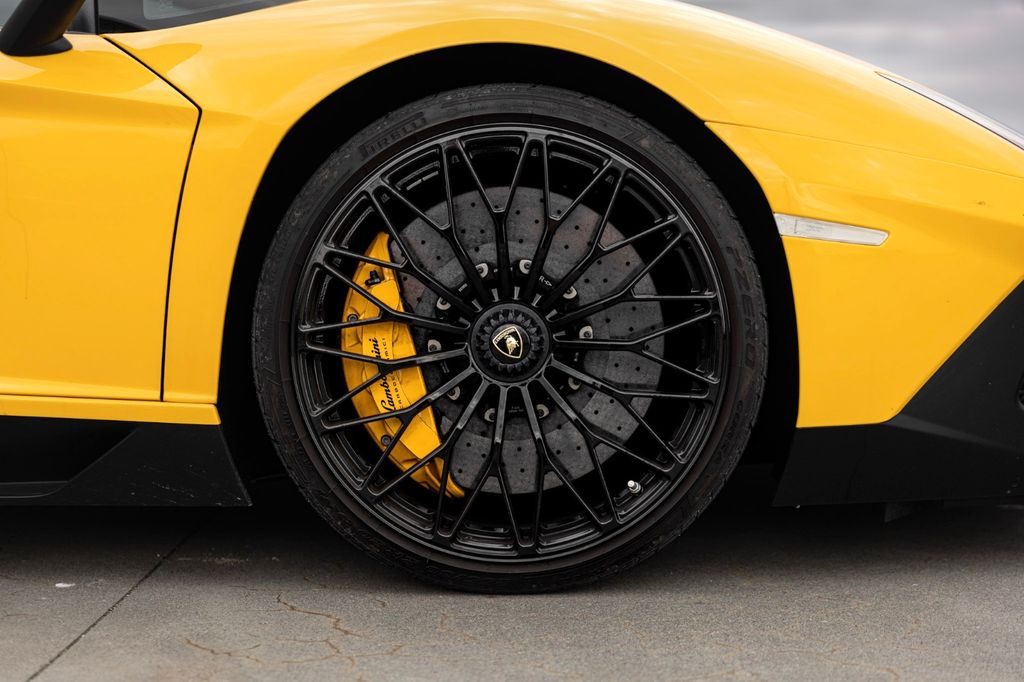 Lamborghini Aventador 2017