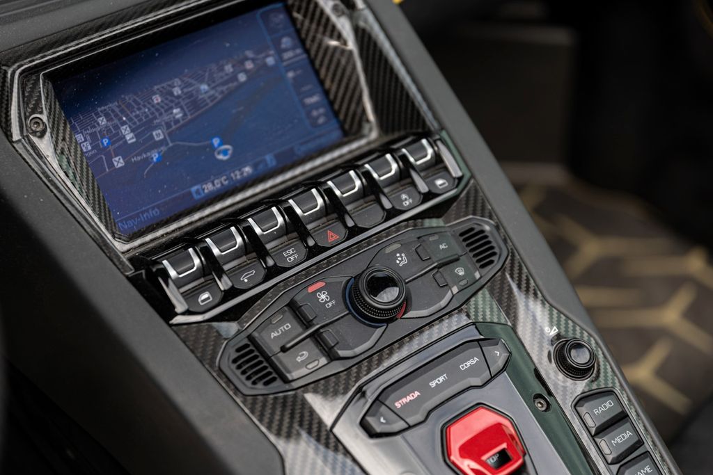 Lamborghini Aventador 2017