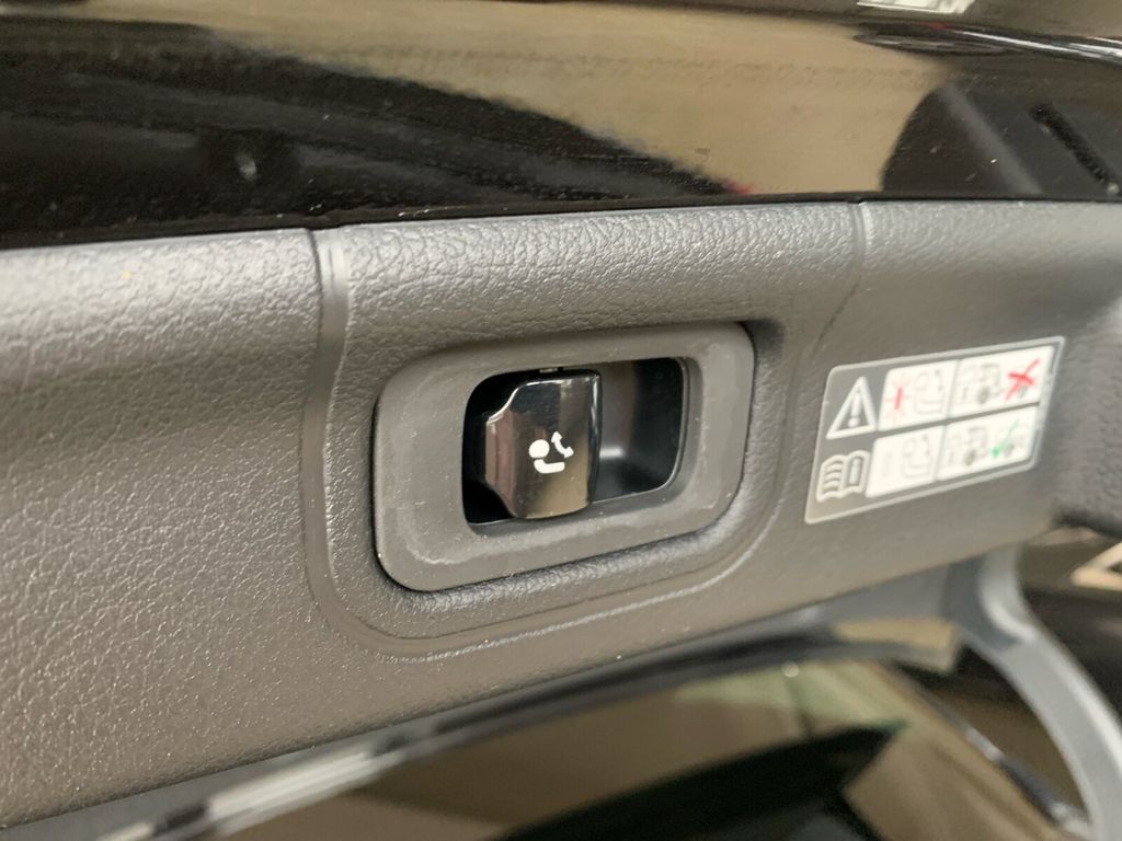 Mercedes-Benz C 300 2024
