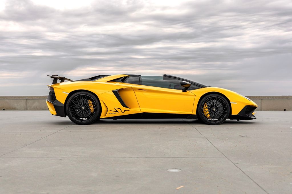 Lamborghini Aventador 2017