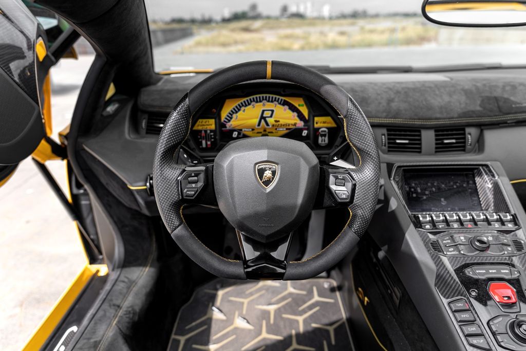 Lamborghini Aventador 2017