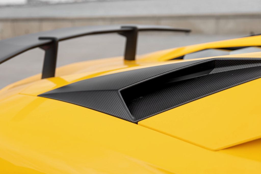 Lamborghini Aventador 2017