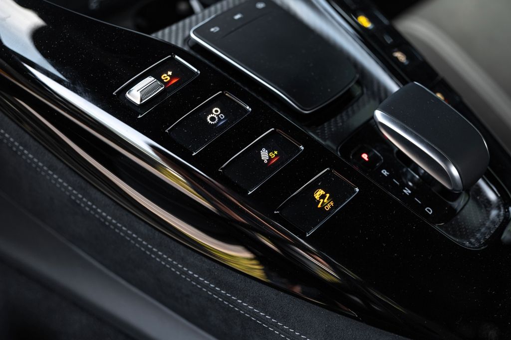 Mercedes-Benz AMG GT 2024