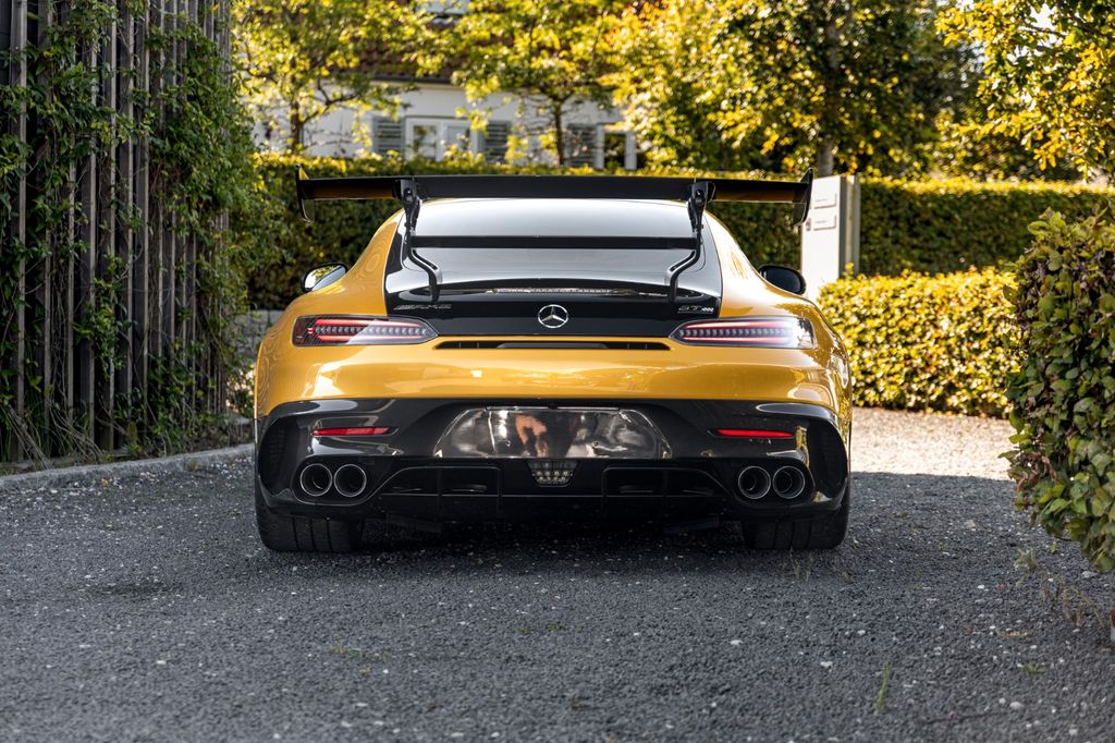 Mercedes-Benz AMG GT 2024