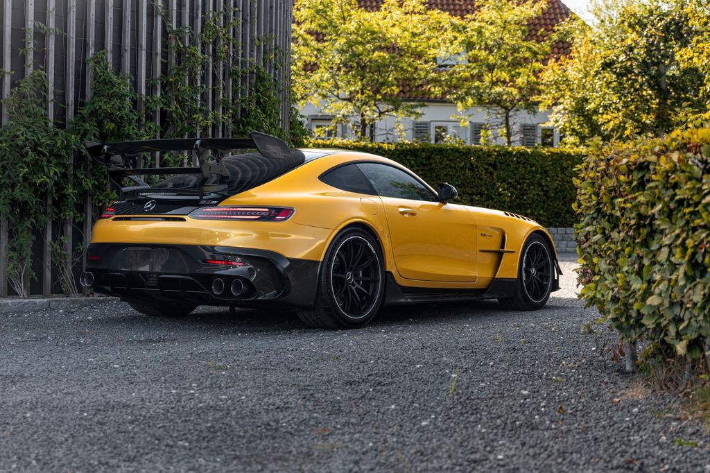 Mercedes-Benz AMG GT 2024