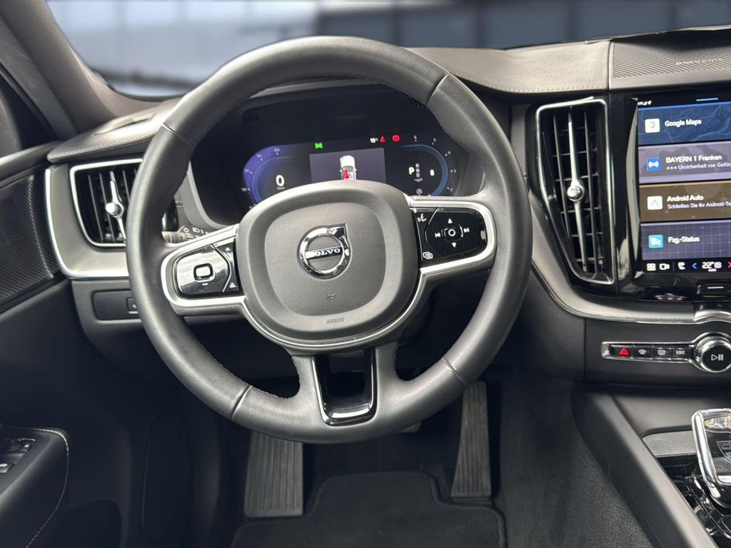 Volvo XC60 2022