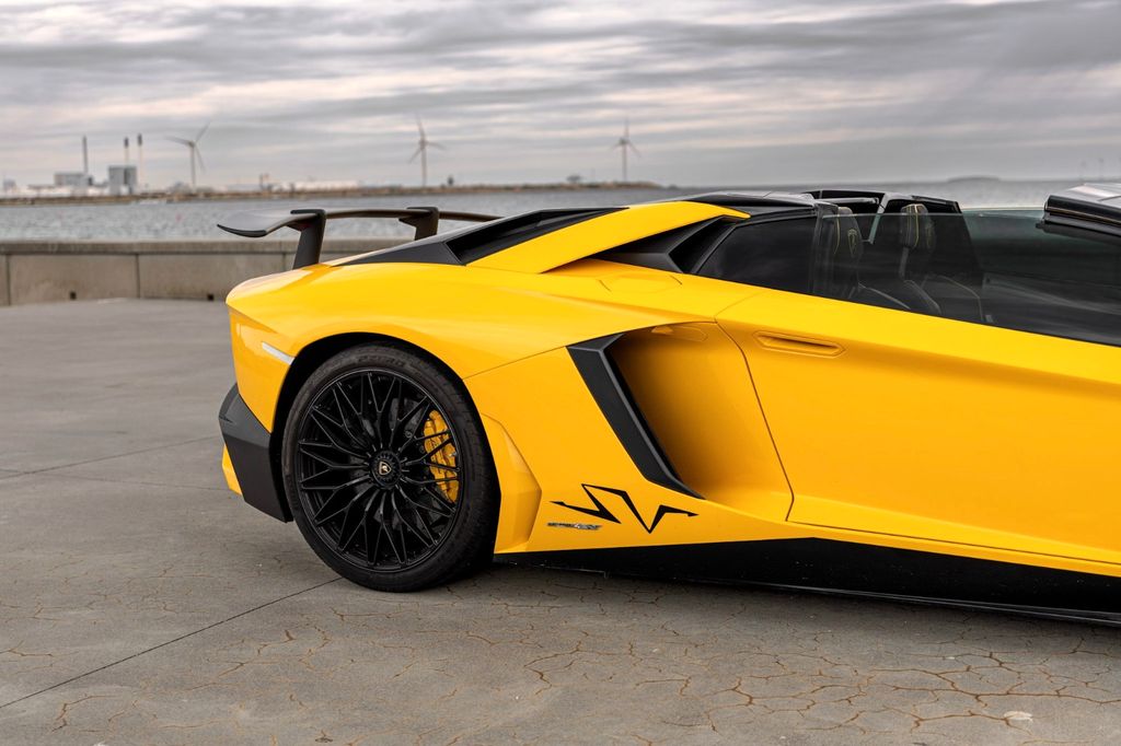 Lamborghini Aventador 2017