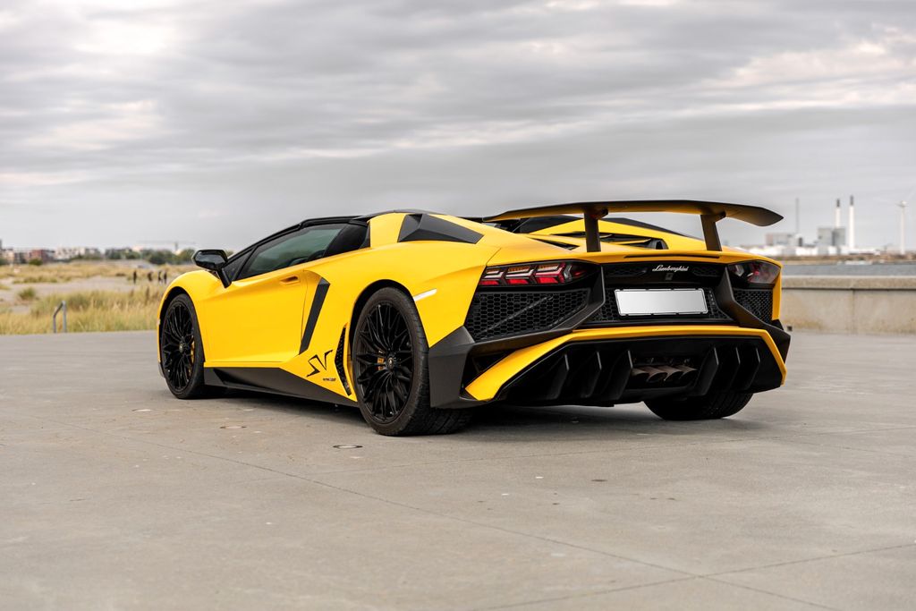 Lamborghini Aventador 2017