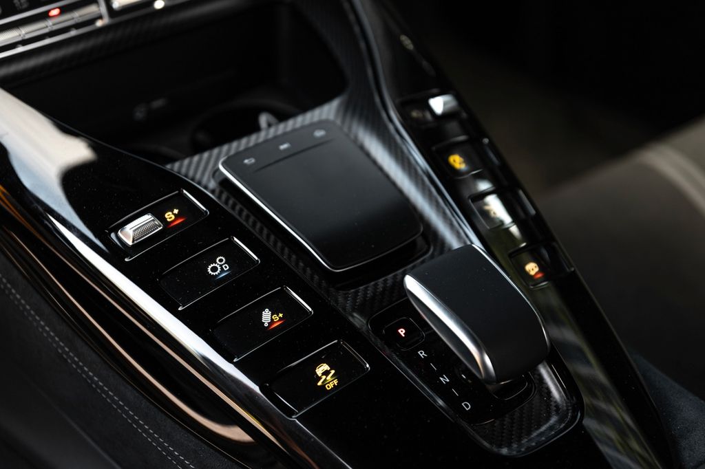 Mercedes-Benz AMG GT 2024