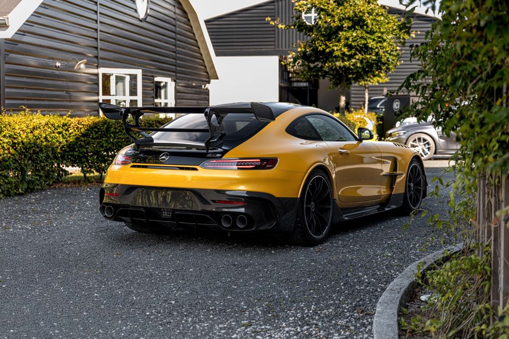 Mercedes-Benz AMG GT 2024