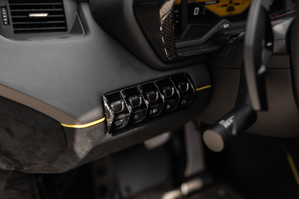 Lamborghini Aventador 2017