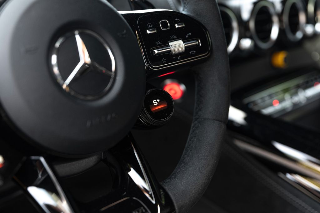 Mercedes-Benz AMG GT 2024