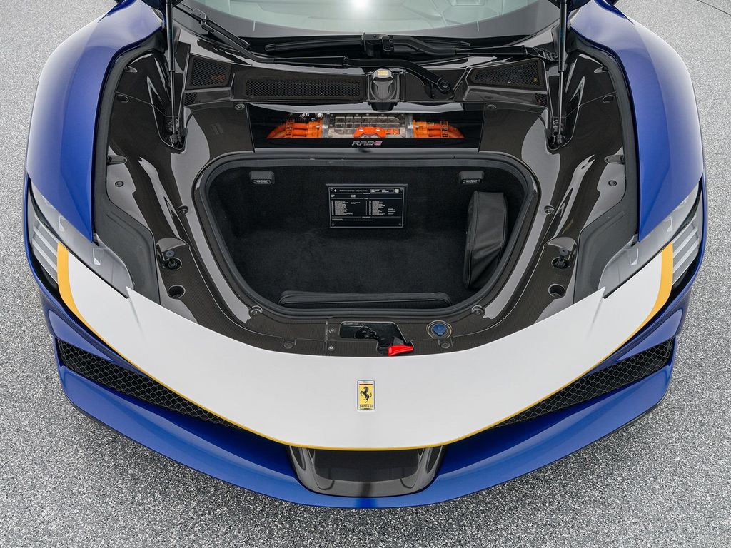 Ferrari SF90 2023
