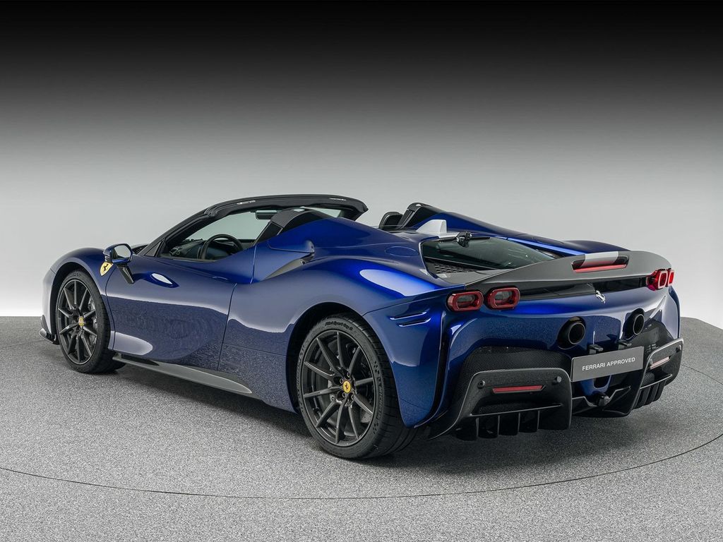 Ferrari SF90 2023