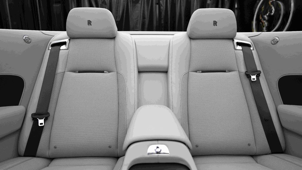 Rolls-Royce Dawn 2022