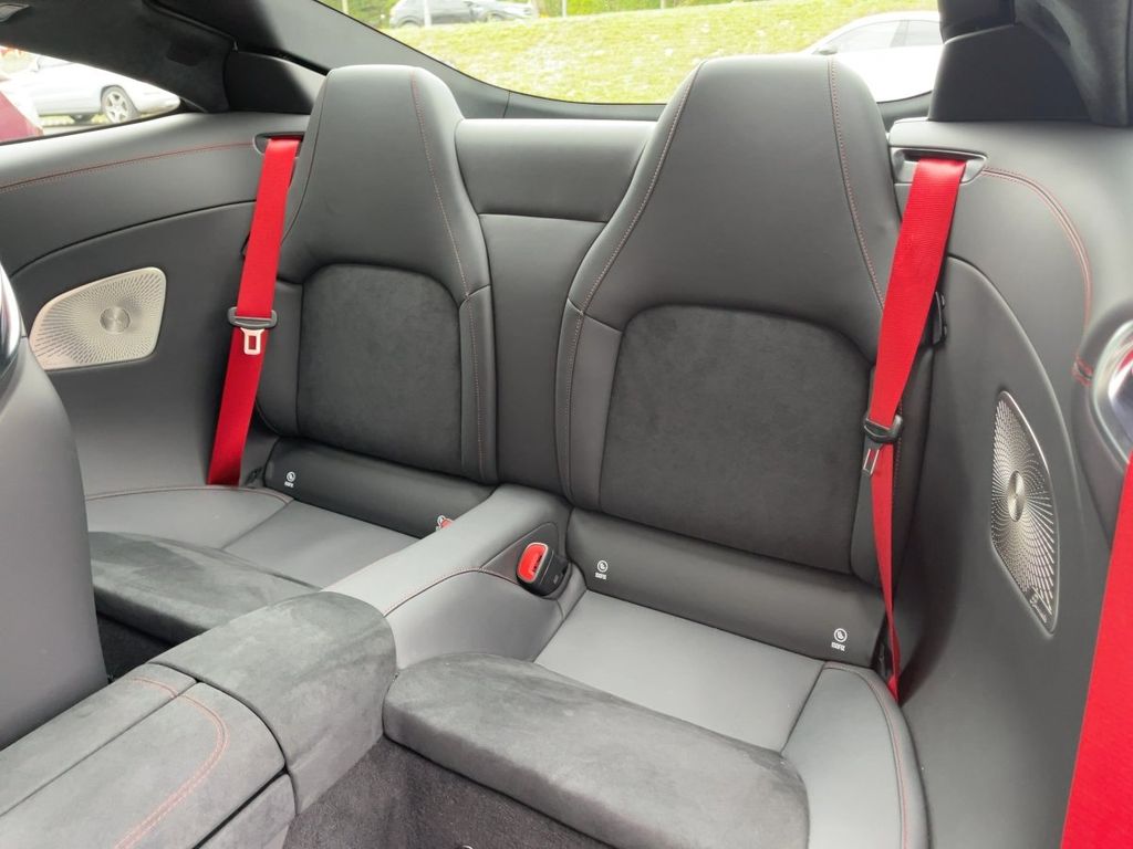 Mercedes-Benz AMG GT 2024