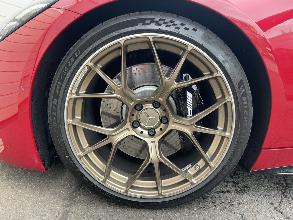 Mercedes-Benz AMG GT 2024