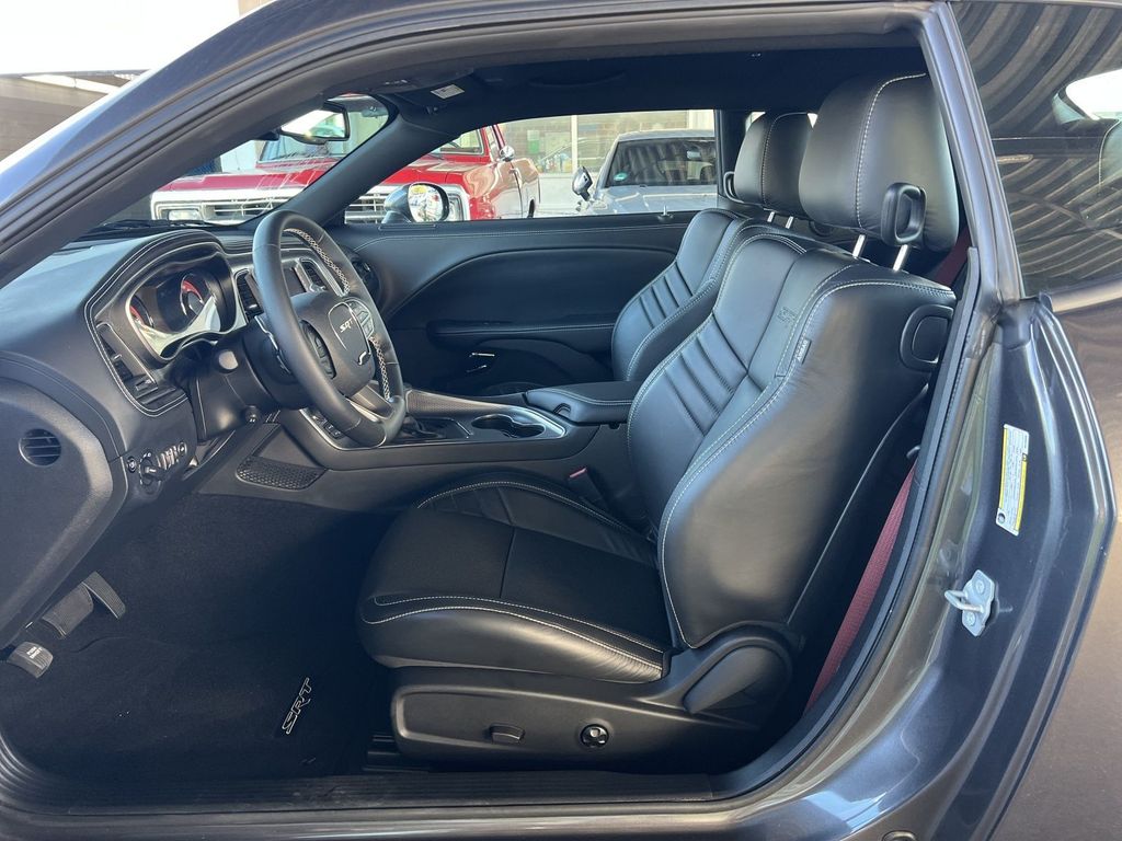 Dodge Challenger 2025