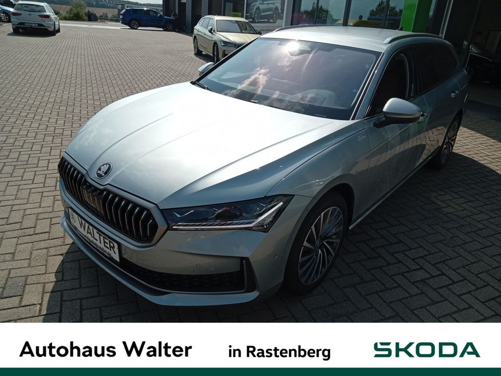 Skoda Superb 2025