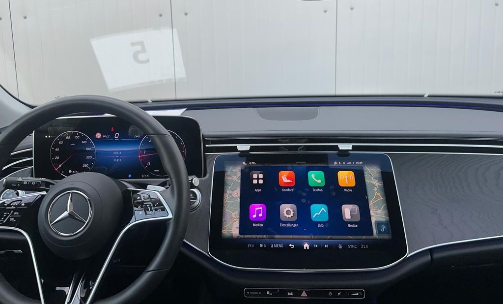 Mercedes-Benz E 220 2024