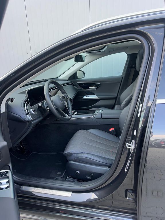 Mercedes-Benz E 220 2024