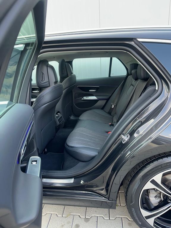 Mercedes-Benz E 220 2024