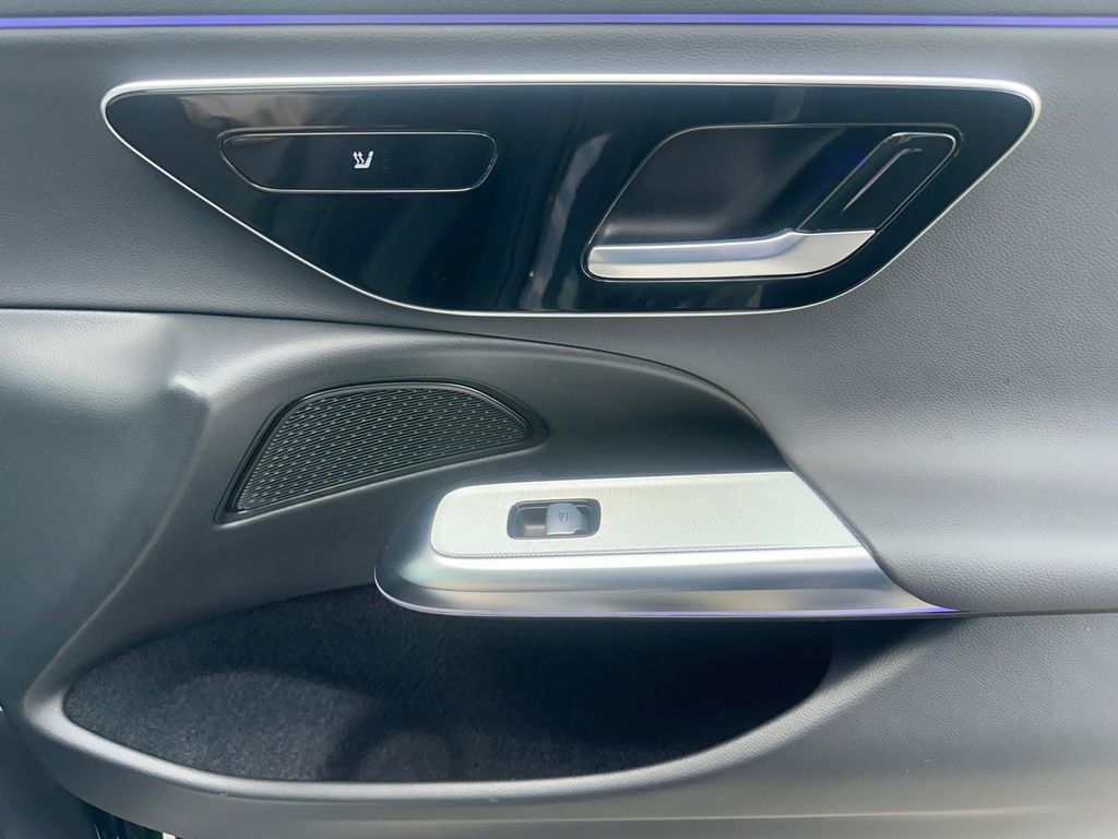 Mercedes-Benz E 220 2024