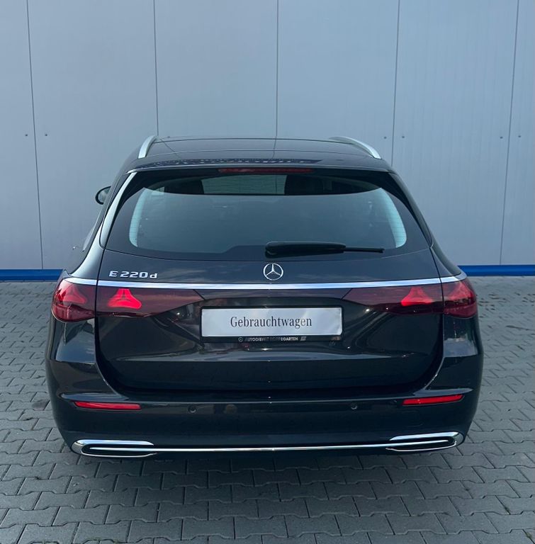 Mercedes-Benz E 220 2024
