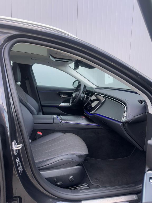 Mercedes-Benz E 220 2024