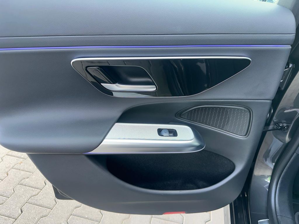 Mercedes-Benz E 220 2024