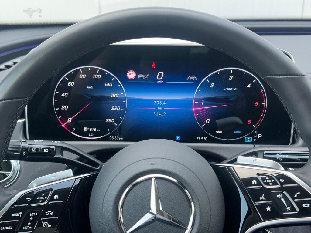 Mercedes-Benz E 220 2024
