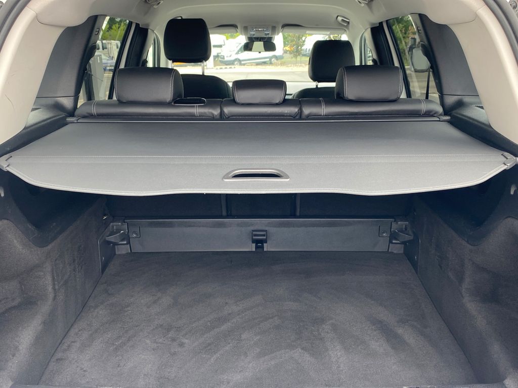 Mercedes-Benz GLB 180 2023