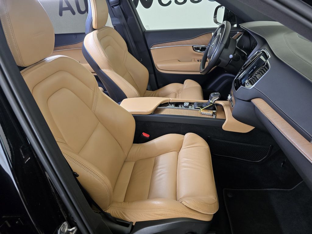 Volvo XC90 2019