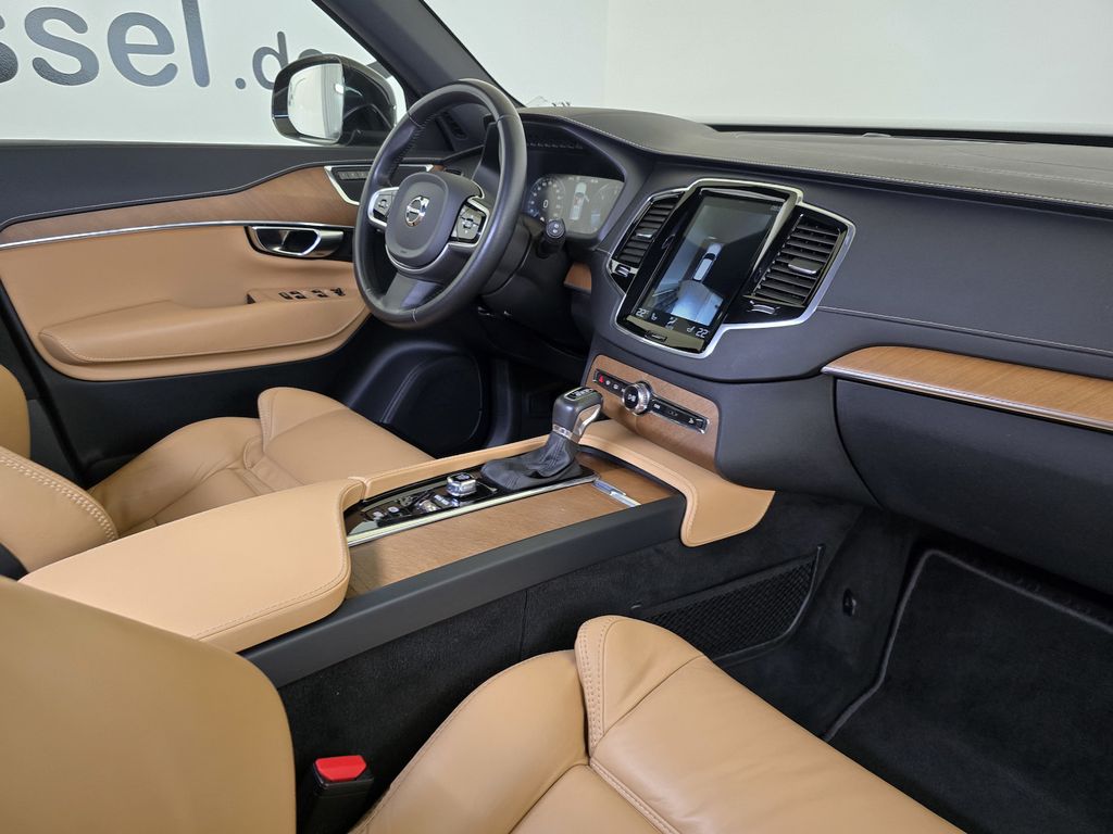 Volvo XC90 2019
