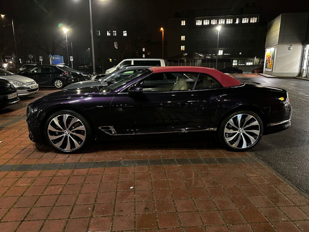 Bentley Continental GTC 2024