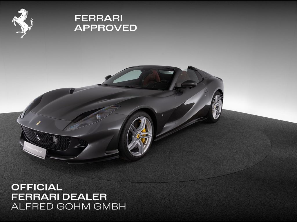 Ferrari 812 2023