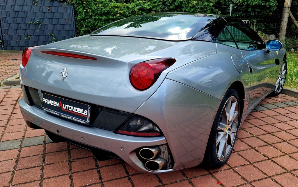 Ferrari California 2011