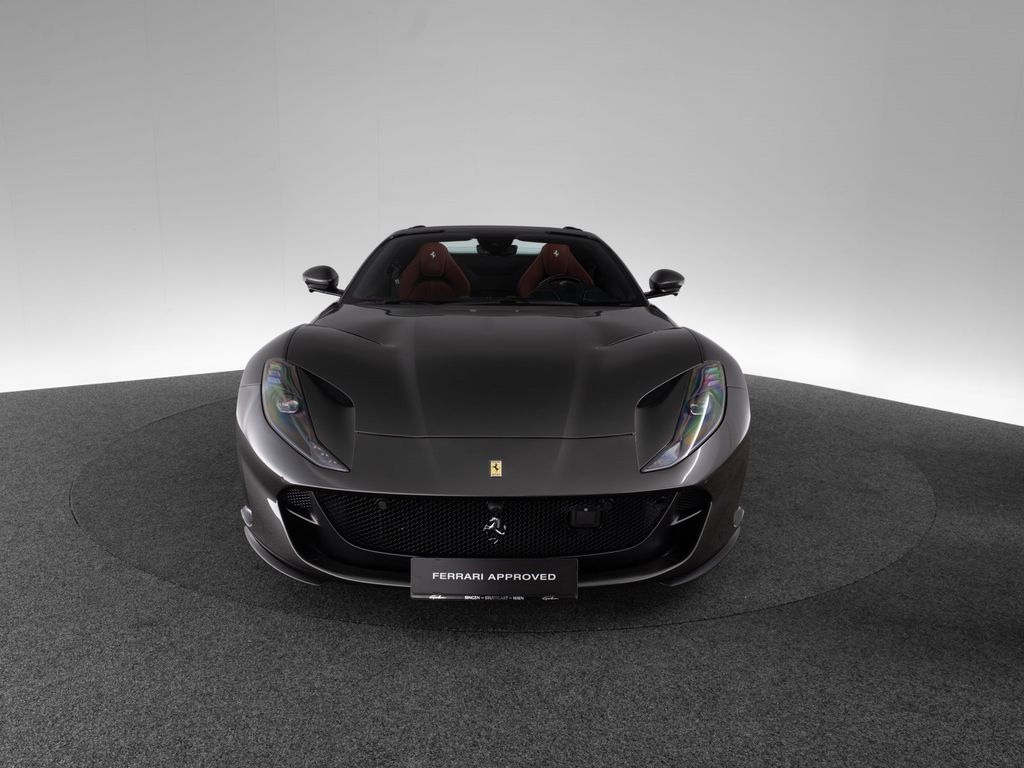 Ferrari 812 2023