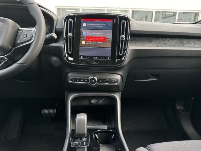 Volvo XC40 2024