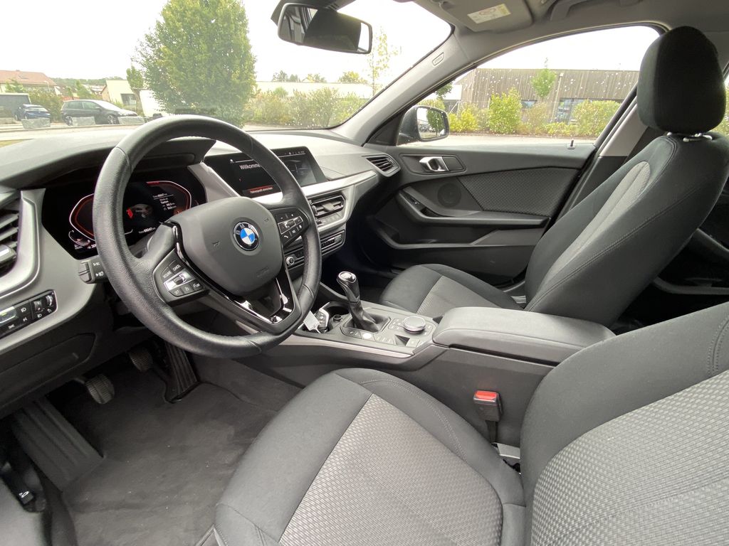 BMW 118 2022