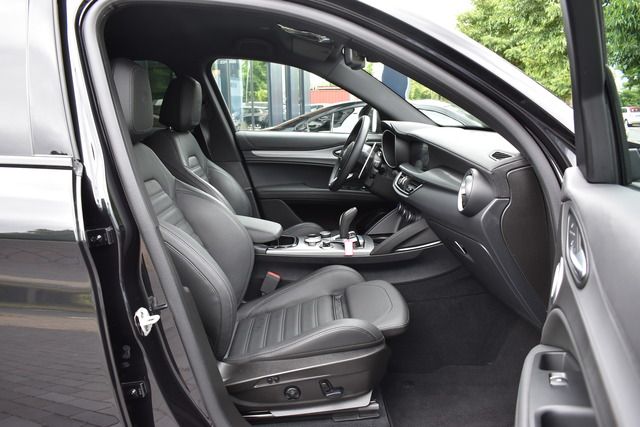 Alfa Romeo Stelvio 2024