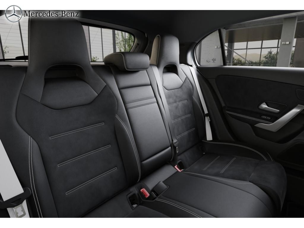 Mercedes-Benz A 200 2025