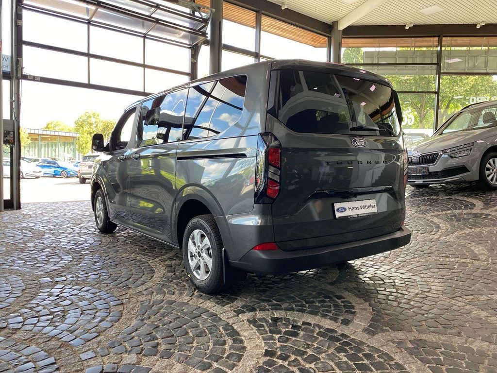 Ford Tourneo