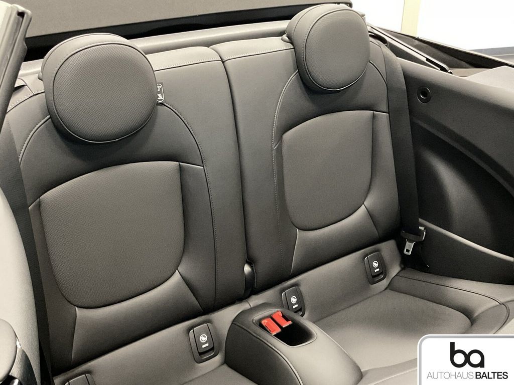 MINI John Cooper Works Cabrio 2023